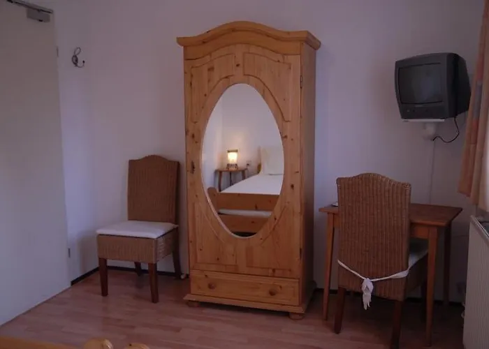 't Vlinderhofke Hotel 2*